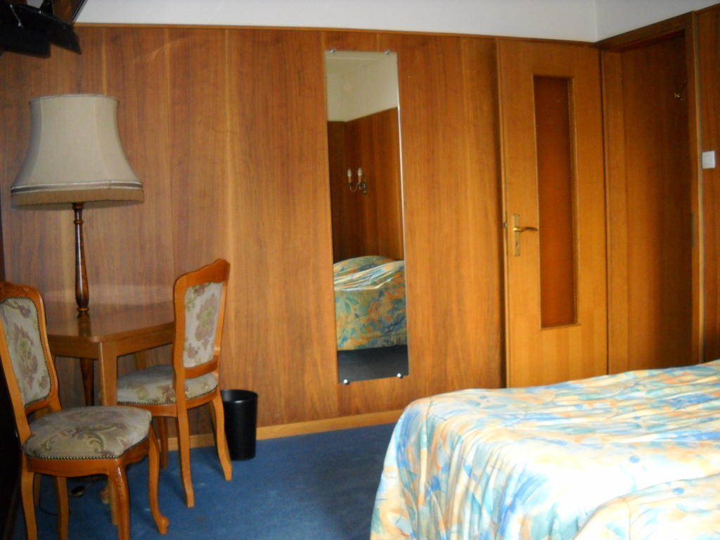Hotel Gilg Mittelbergheim Buitenkant foto